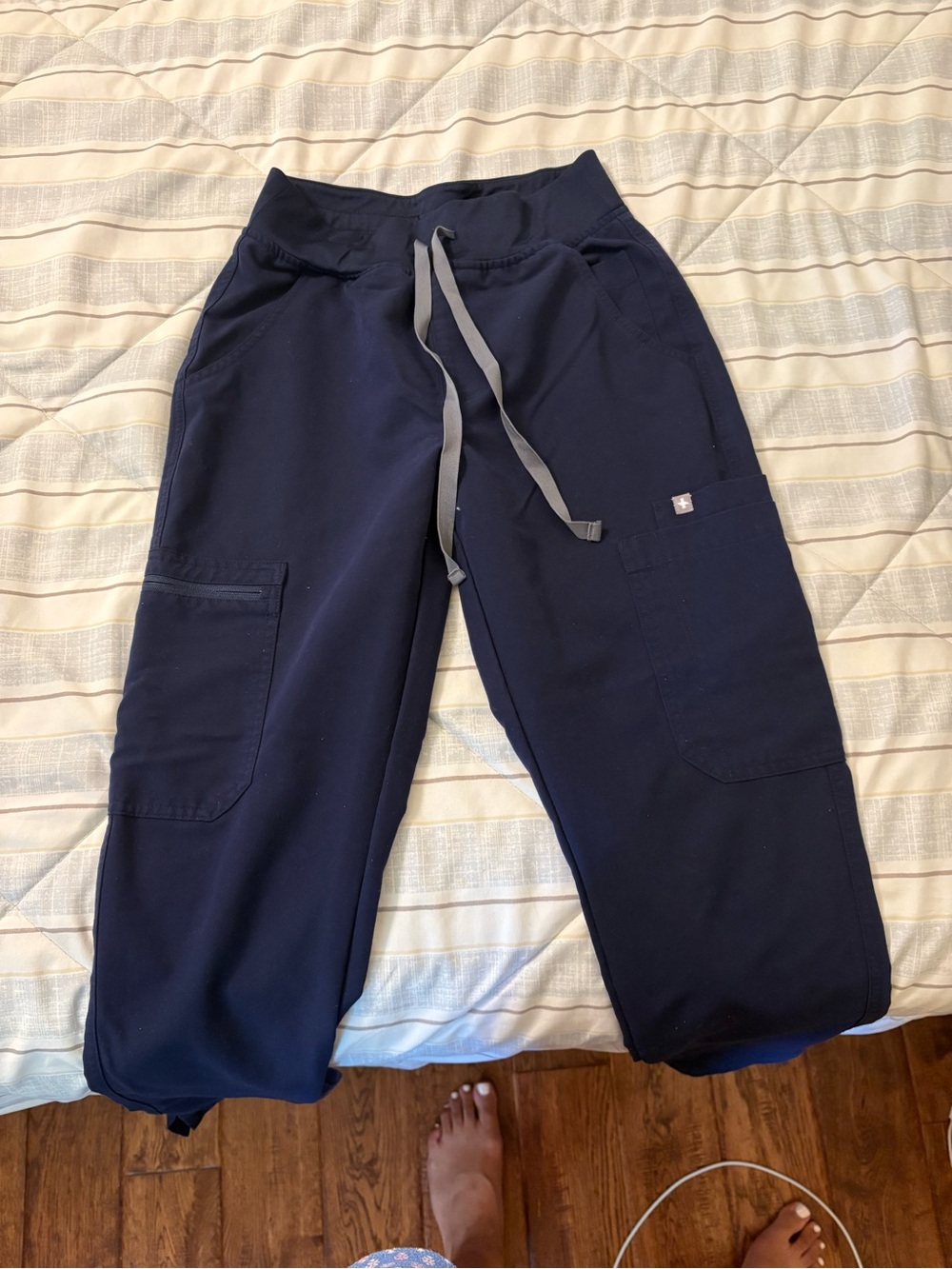 Women’s high waisted fig pant
